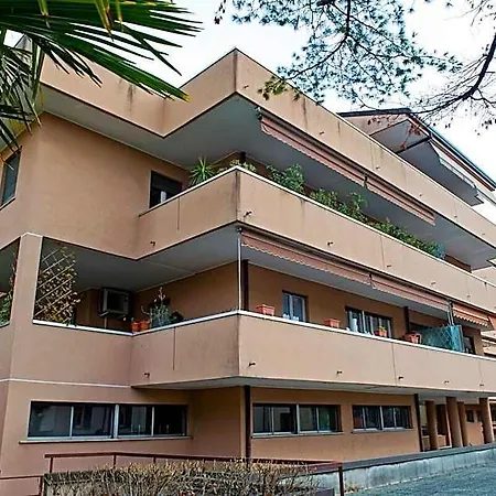 Sky View Apartment, Como, Modern Open Space *