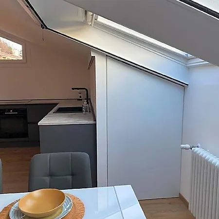 Sky View Apartment, Como, Modern Open Space 코모