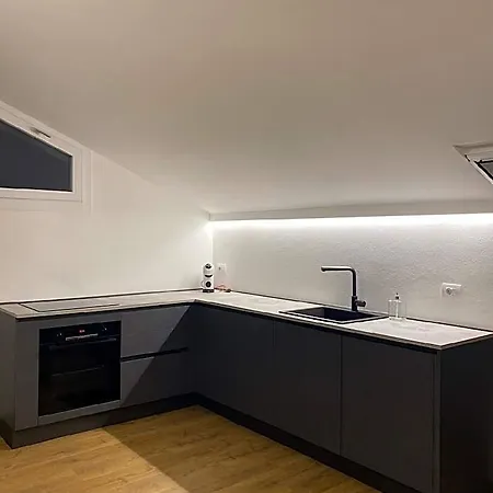 Sky View Apartment, Como, Modern Open Space 4* 코모